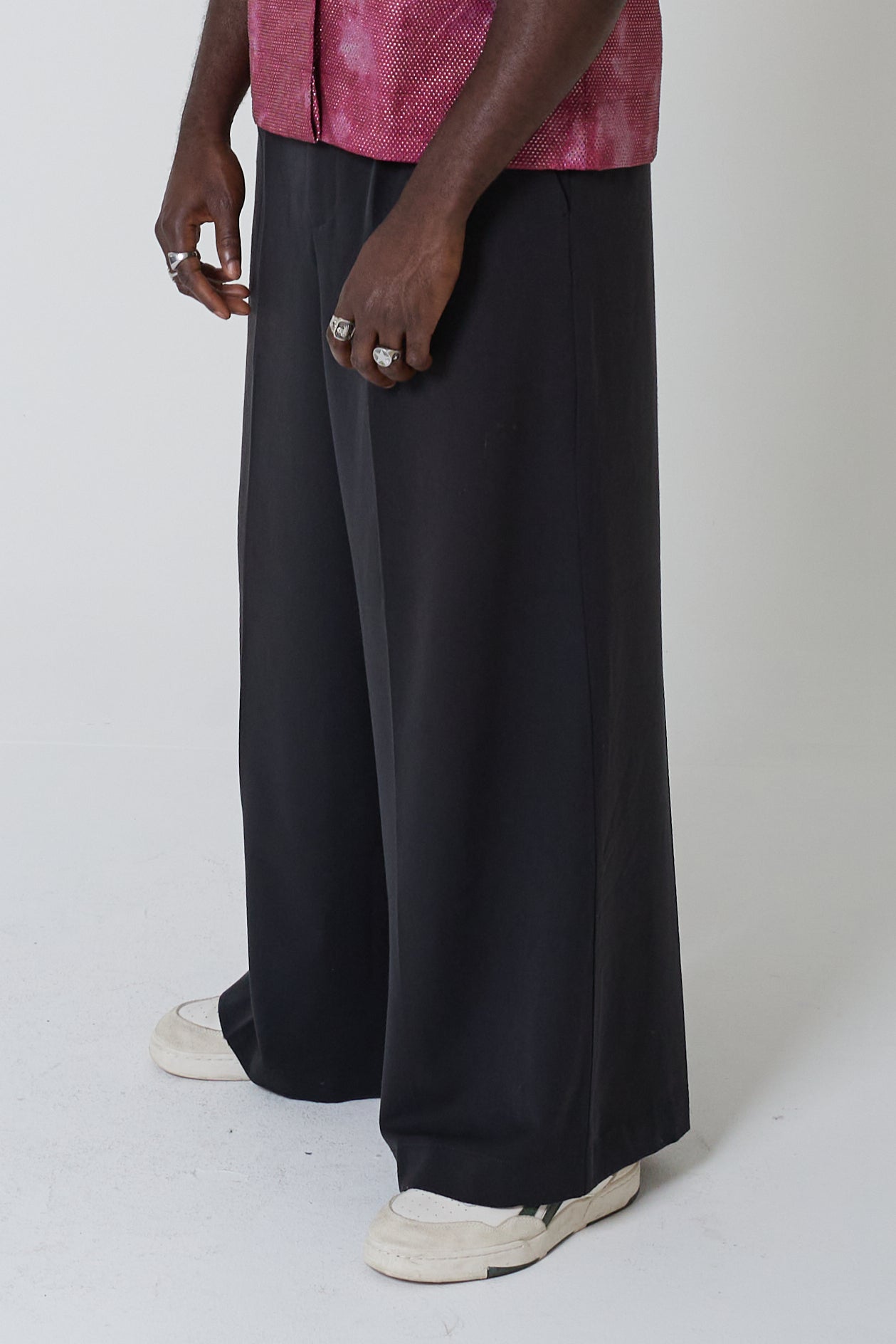 Men's Wide-Legged Pants