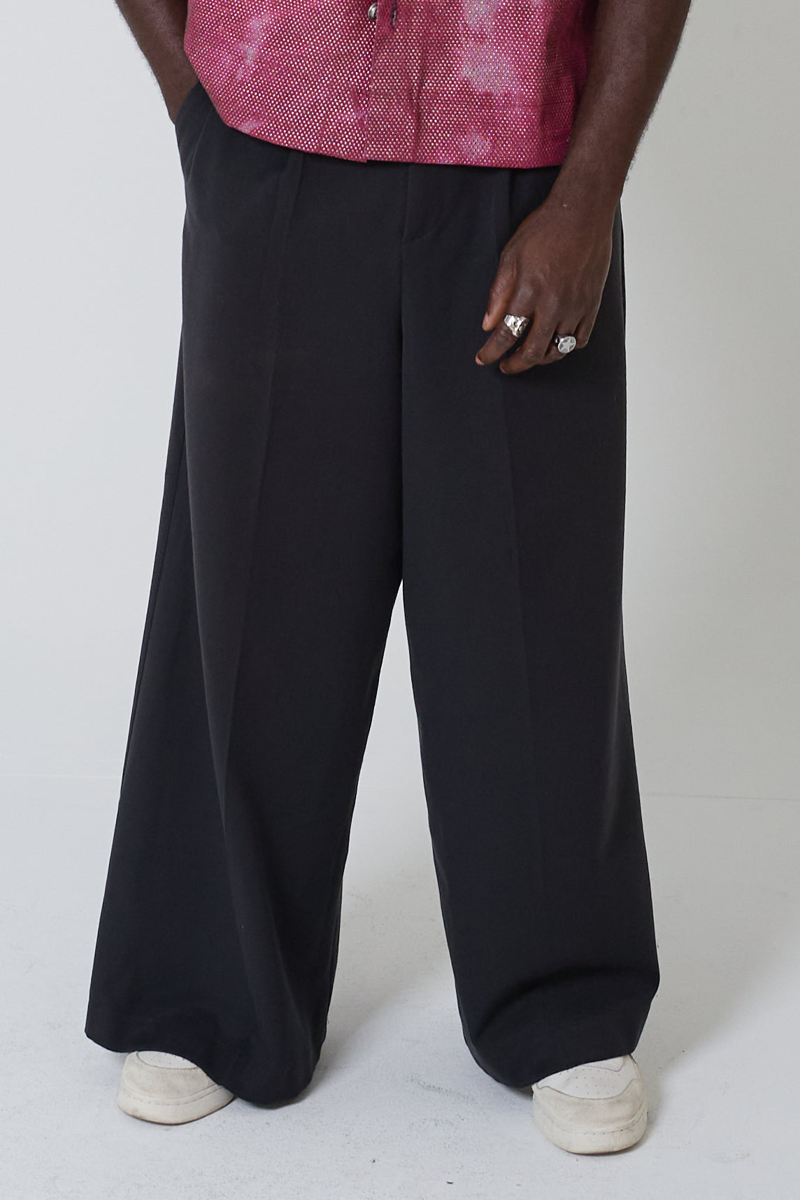 Men's Wide-Legged Pants